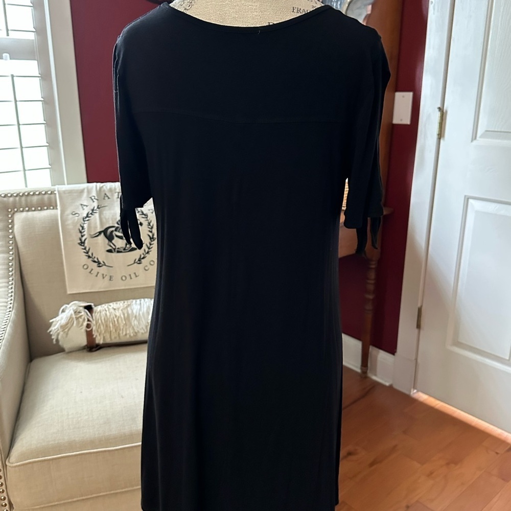 Green Envelope Classic Black Mini Dress - Picture 4 of 8
